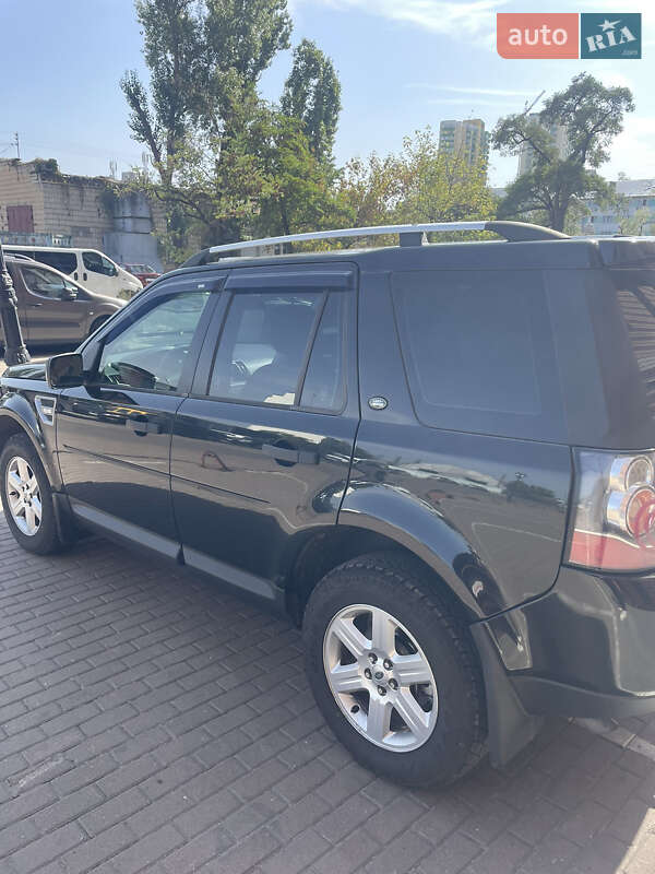 Позашляховик / Кросовер Land Rover Freelander 2013 в Києві