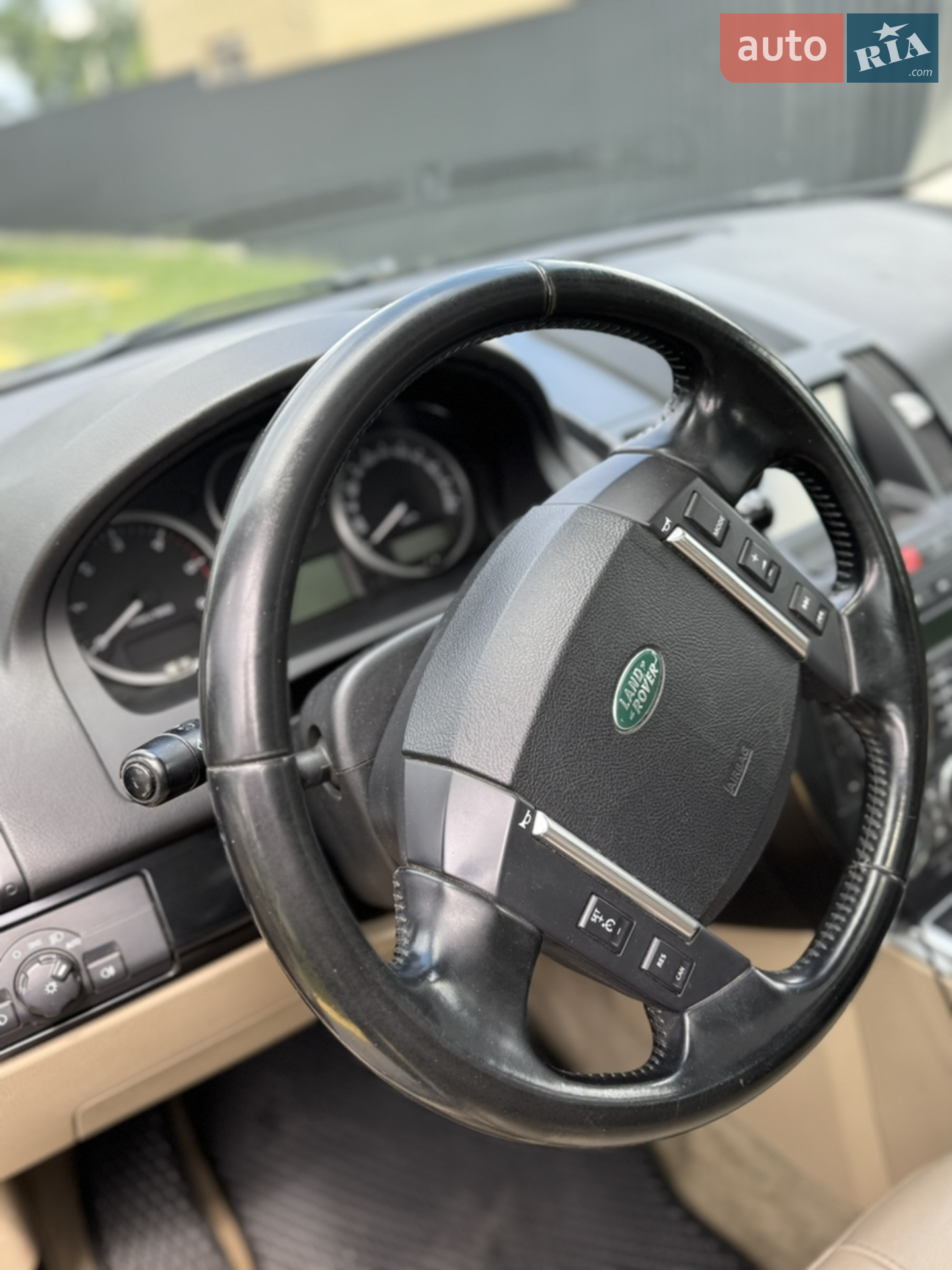 2012 Land Rover Freelander - мініатюра 16