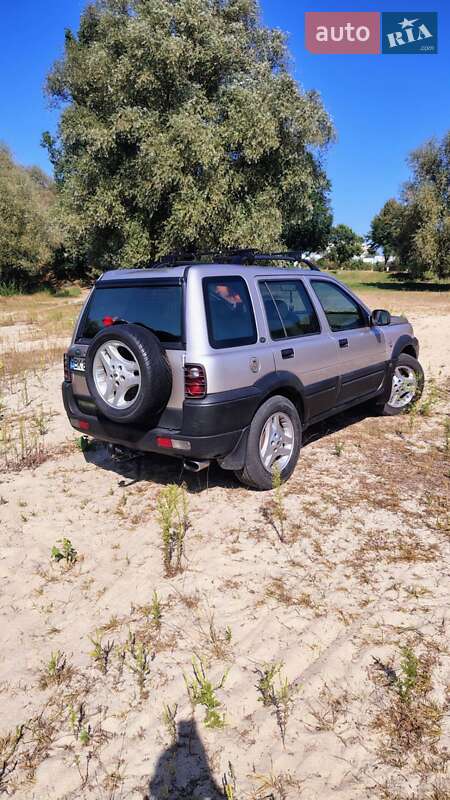 Позашляховик / Кросовер Land Rover Freelander 2001 в Вараші