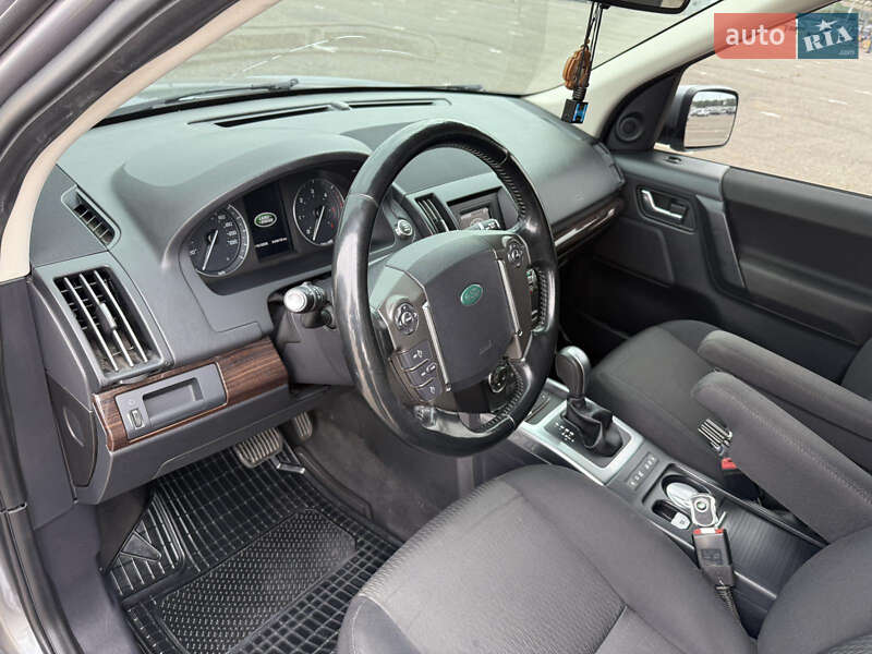Позашляховик / Кросовер Land Rover Freelander 2013 в Києві