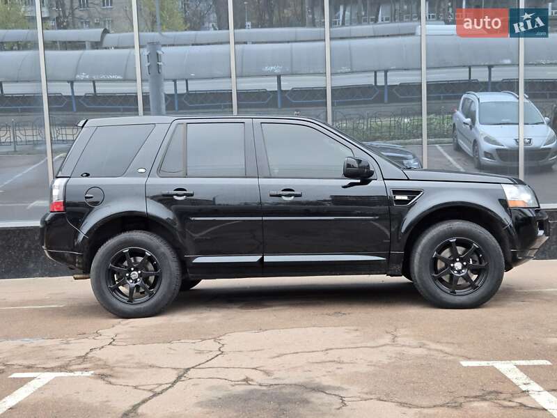 Позашляховик / Кросовер Land Rover Freelander 2012 в Києві