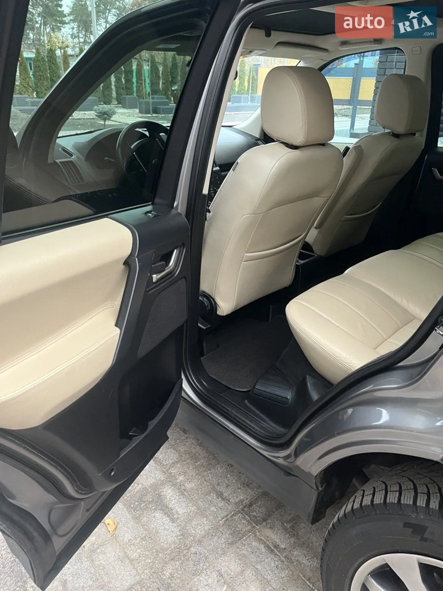2011 Land Rover Freelander - мініатюра 3