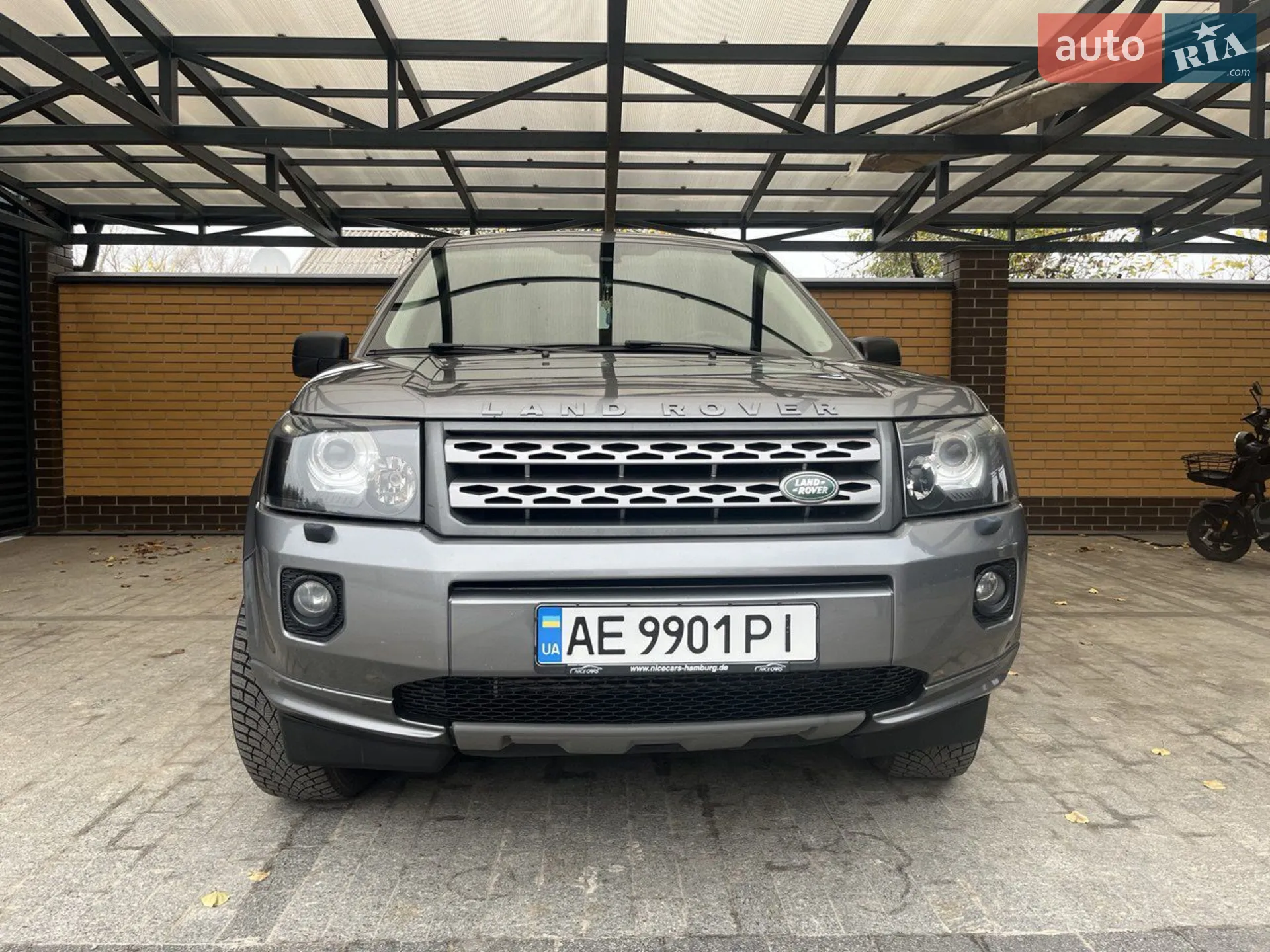 2011 Land Rover Freelander - фото 1