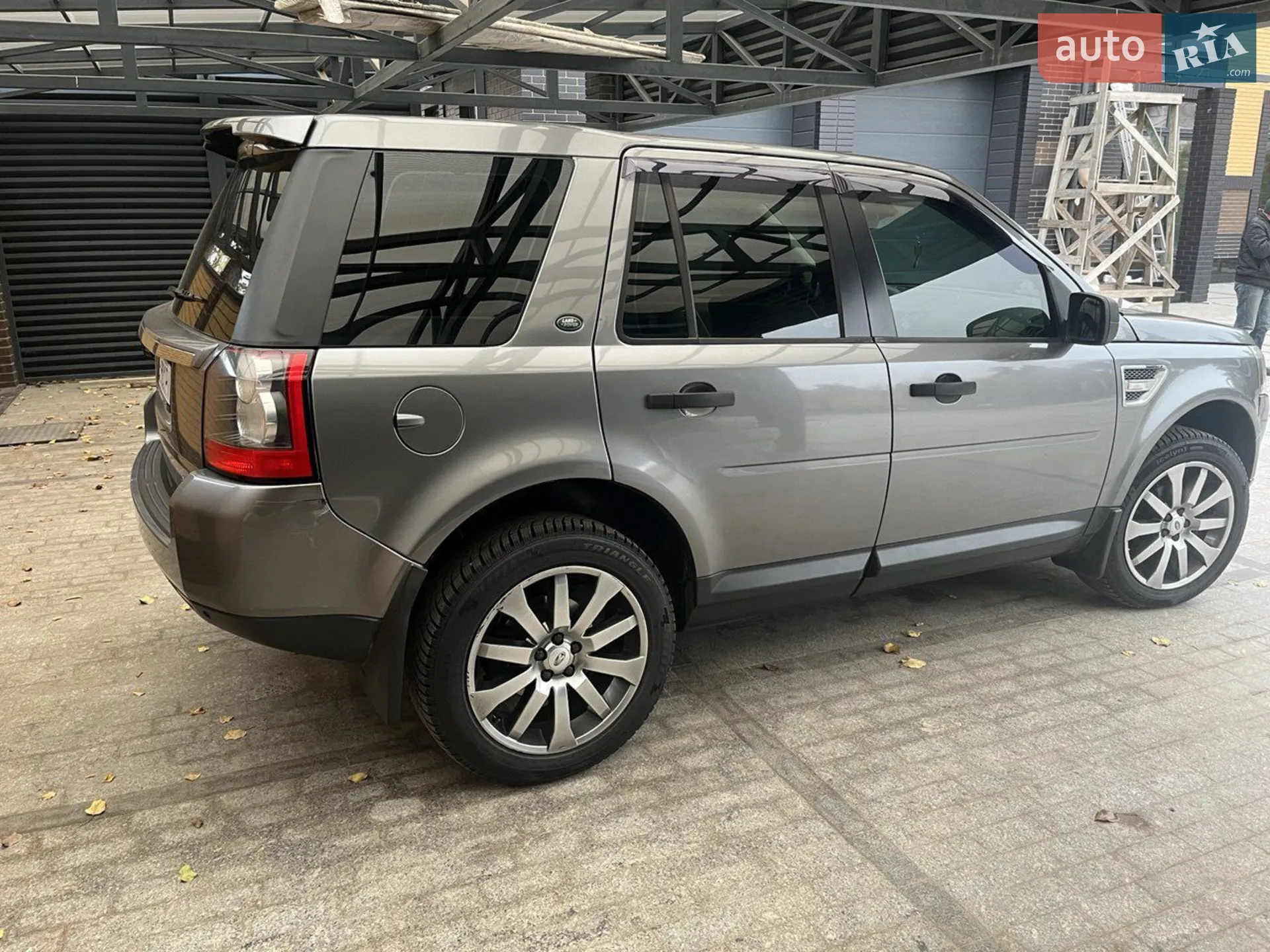 2011 Land Rover Freelander - мініатюра 10