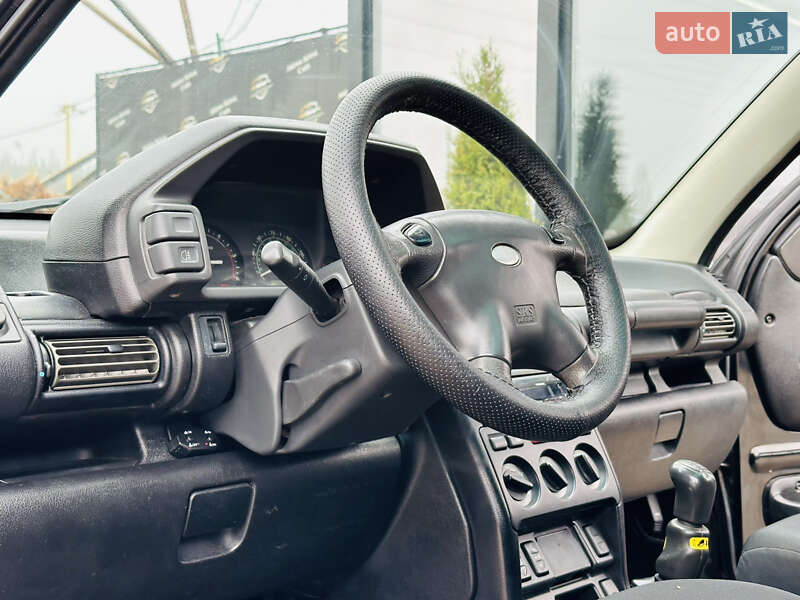 Внедорожник / Кроссовер Land Rover Freelander 2002 в Харькове