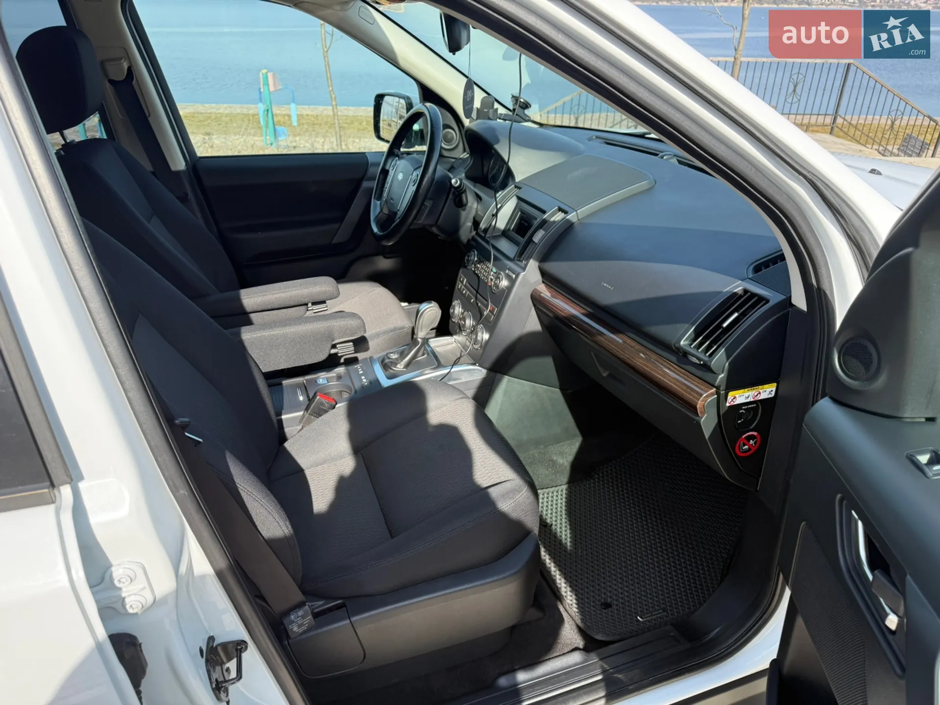 2013 Land Rover Freelander - мініатюра 11
