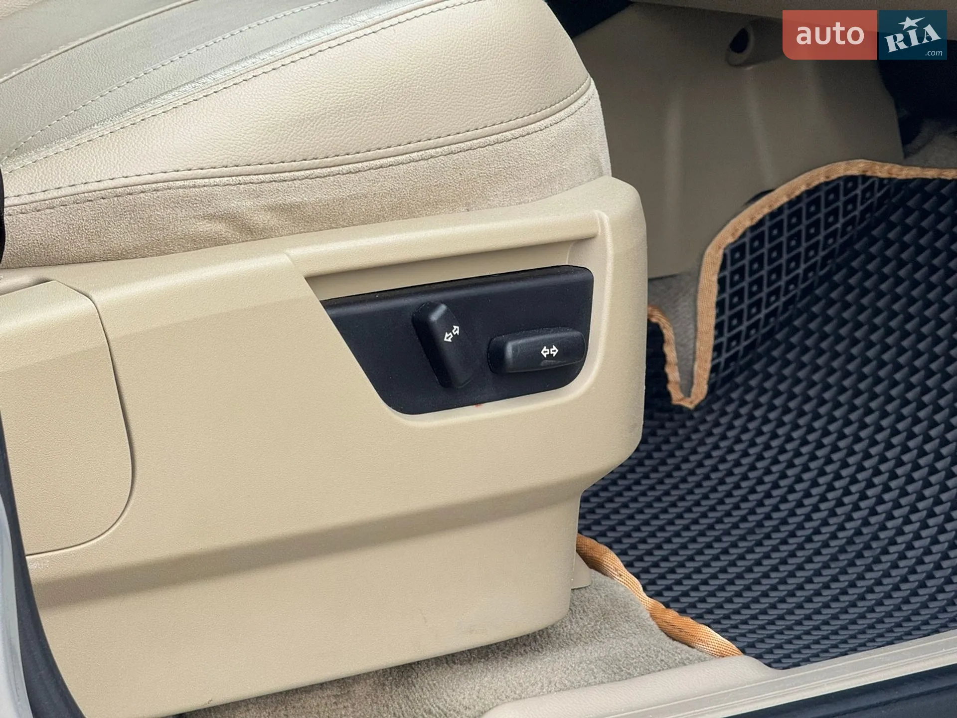 2014 Land Rover Freelander - мініатюра 27