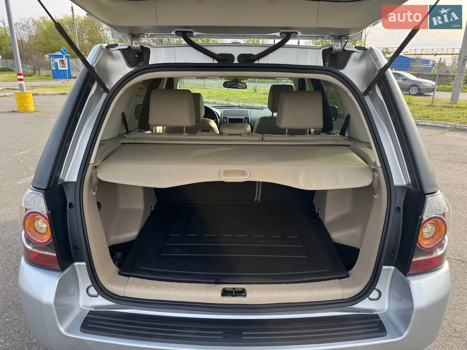 2014 Land Rover Freelander - мініатюра 42