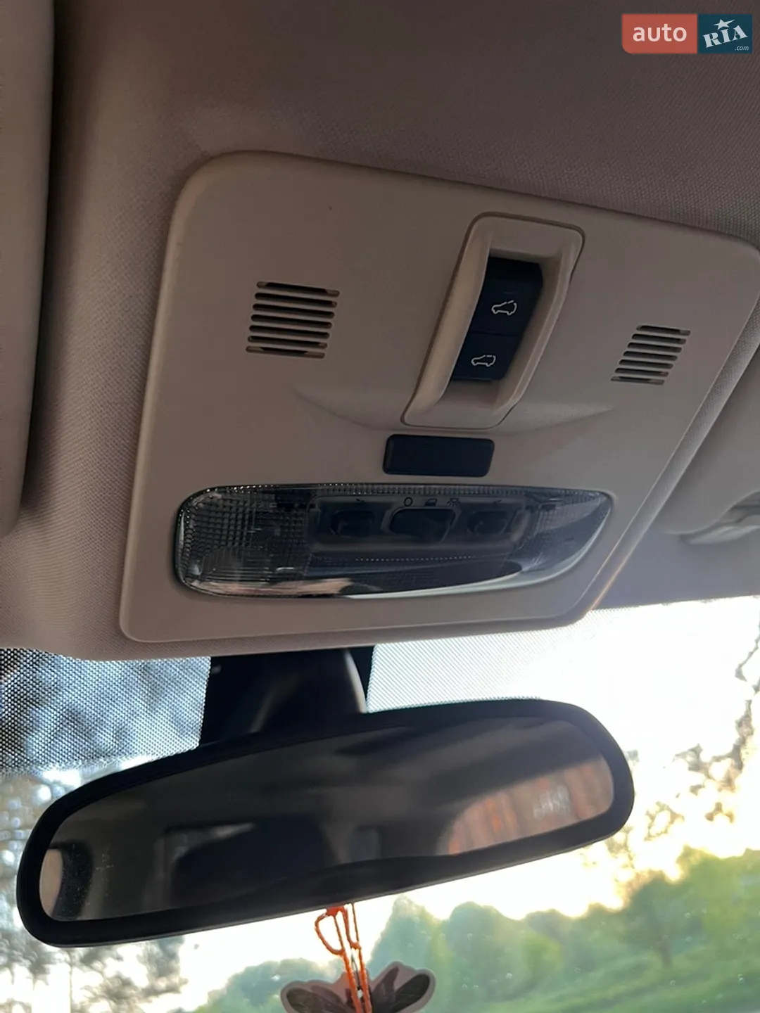 2011 Land Rover Freelander - мініатюра 33