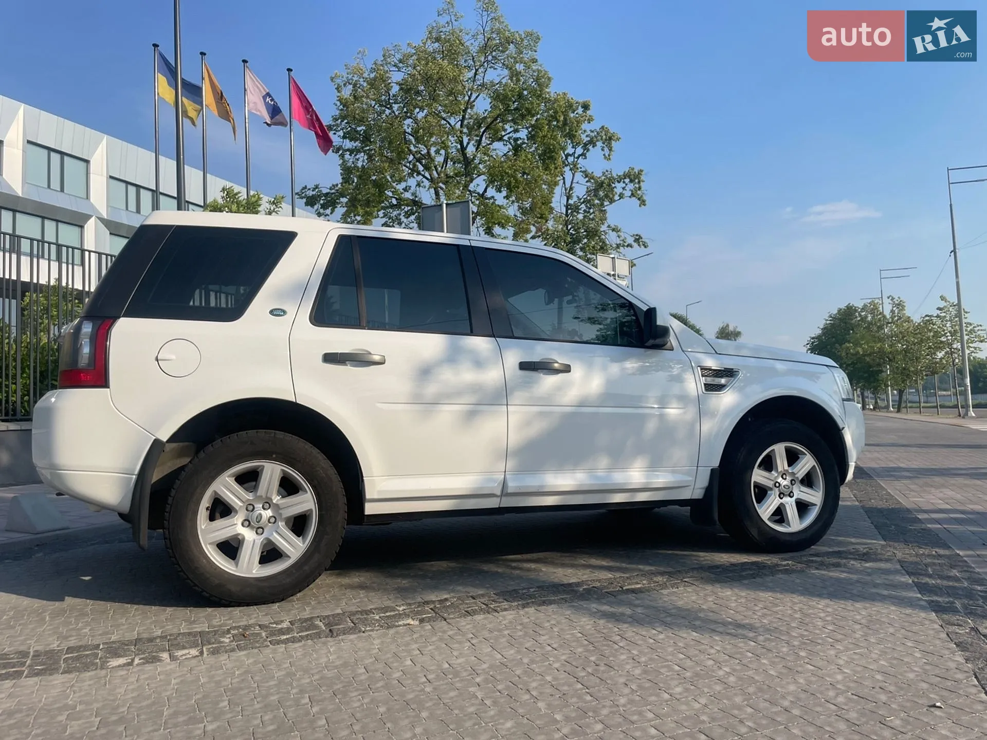2011 Land Rover Freelander - мініатюра 10