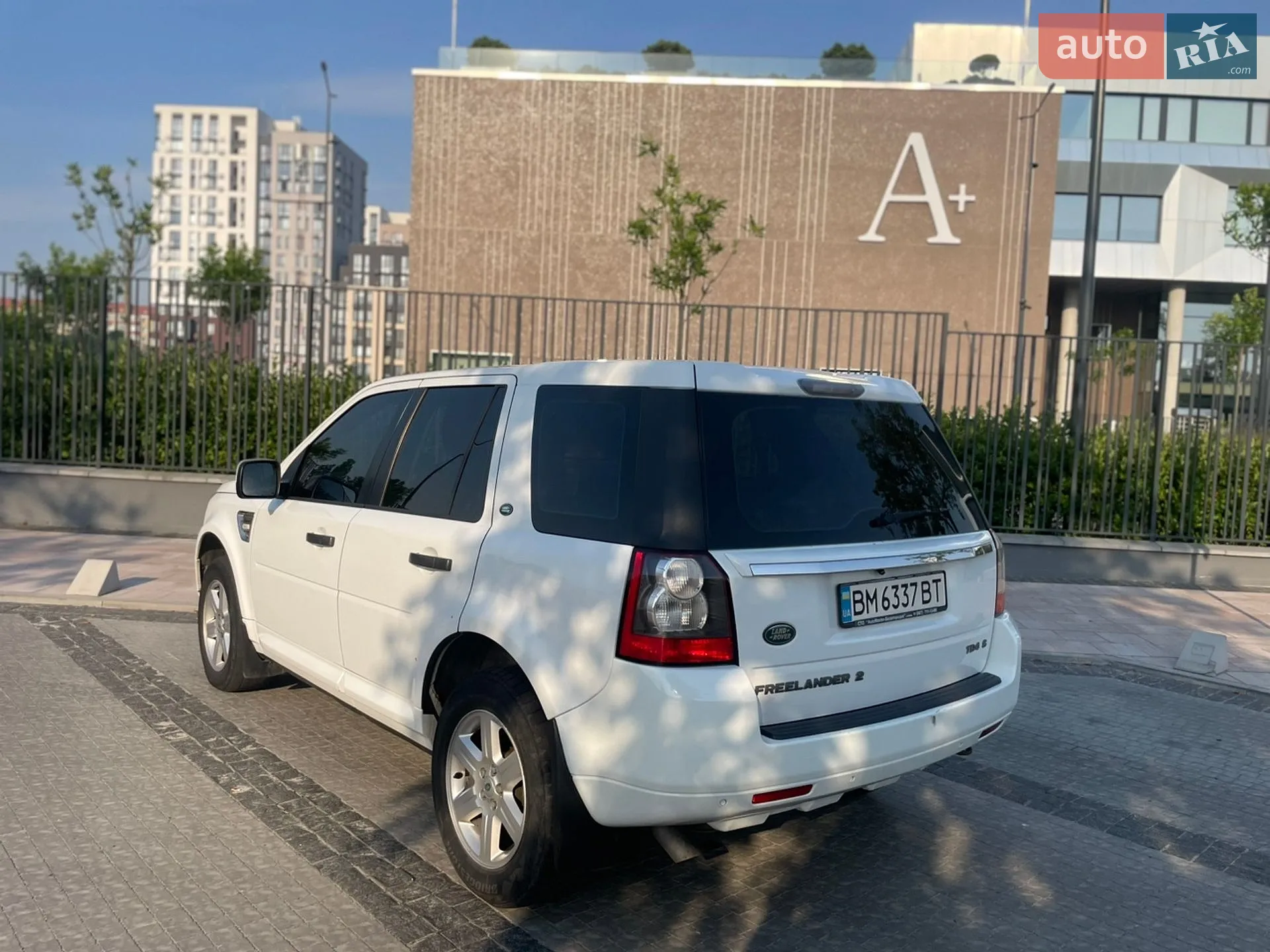 2011 Land Rover Freelander - мініатюра 15