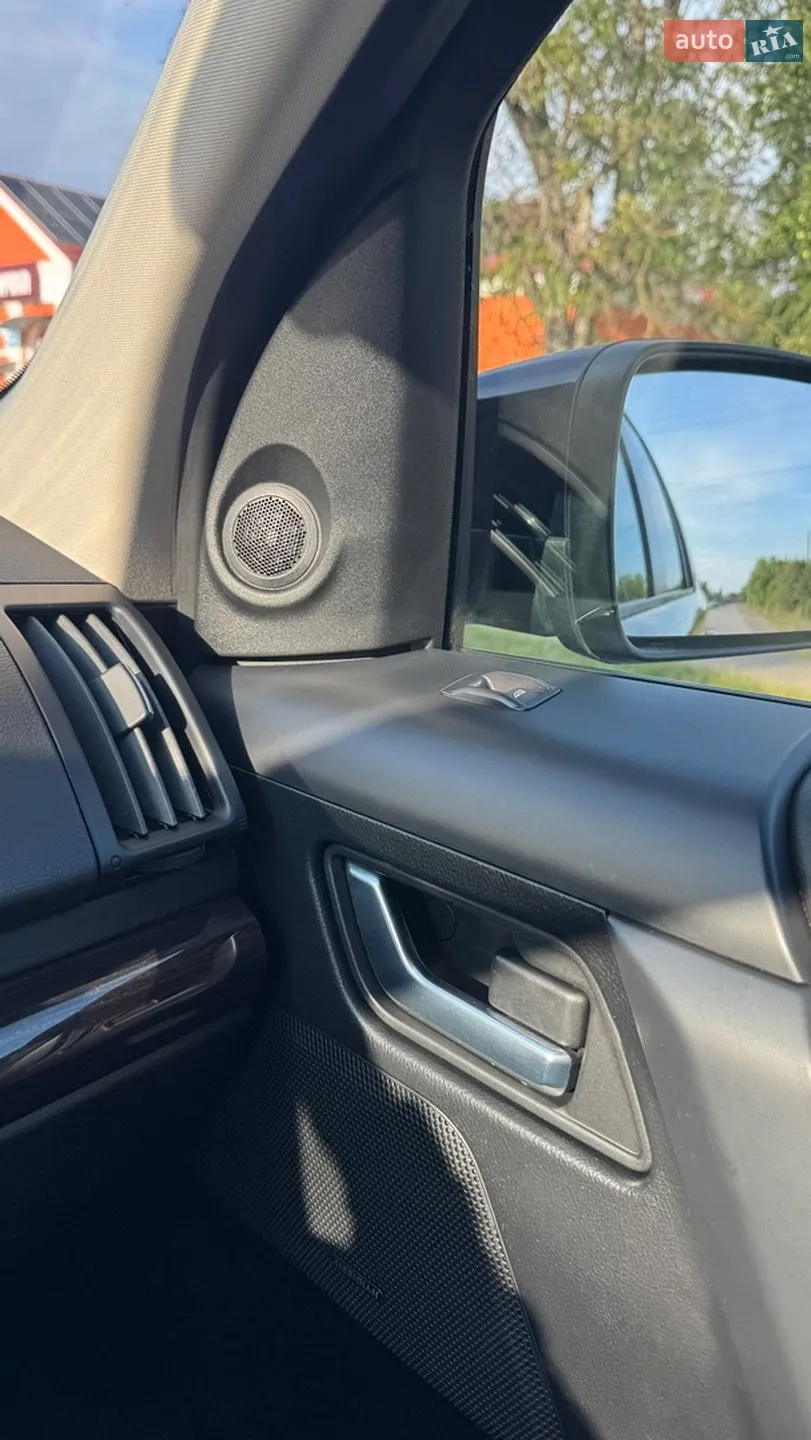 2012 Land Rover Freelander - мініатюра 35