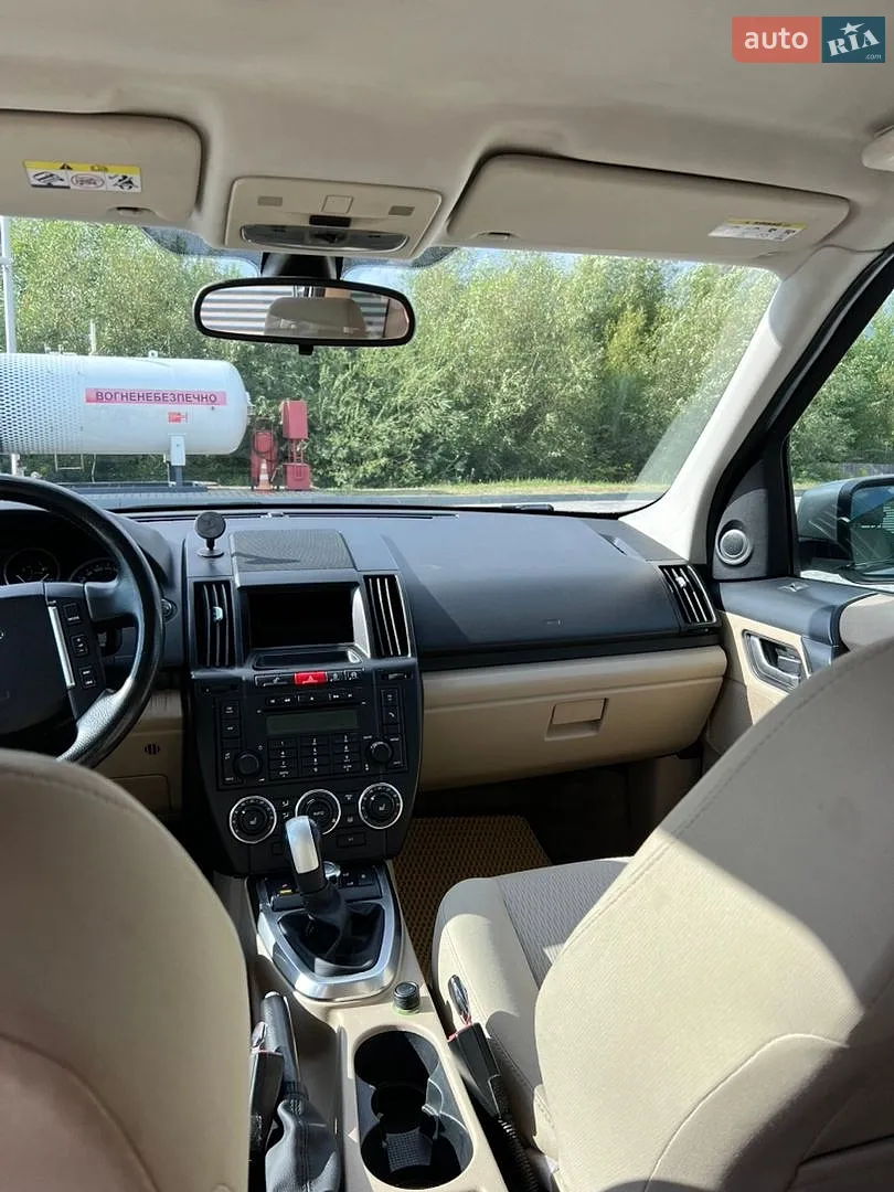 2011 Land Rover Freelander - мініатюра 16