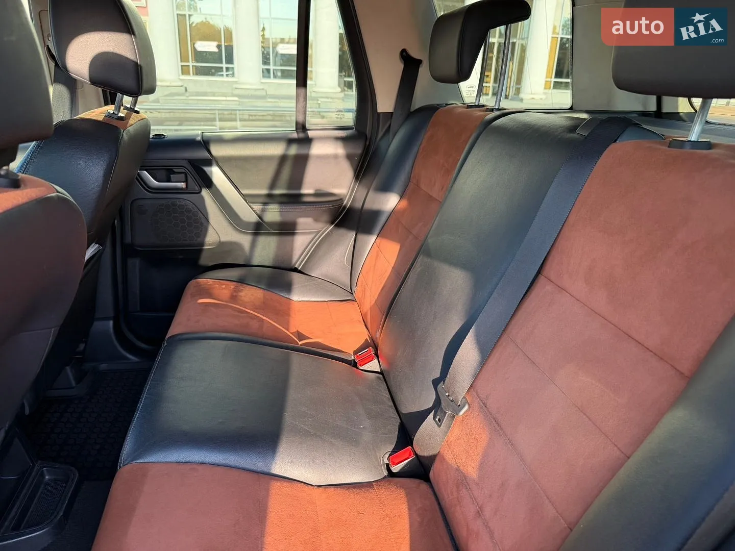 2010 Land Rover Freelander - мініатюра 12