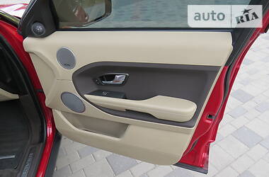 Позашляховик / Кросовер Land Rover Range Rover Evoque 2013 в 