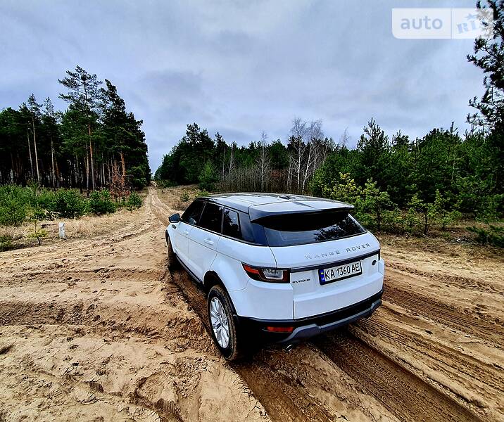 Внедорожник / Кроссовер Land Rover Range Rover Evoque 2015 в Киеве