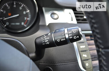 Внедорожник / Кроссовер Land Rover Range Rover Evoque 2013 в 