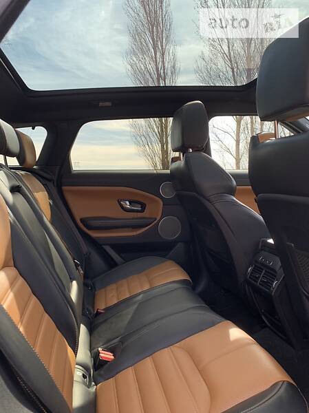 Позашляховик / Кросовер Land Rover Range Rover Evoque 2015 в Києві