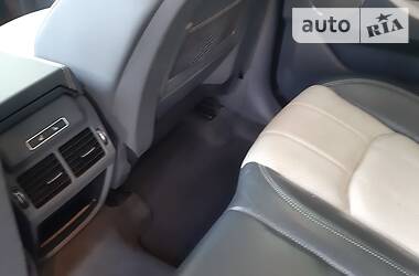 Внедорожник / Кроссовер Land Rover Range Rover Evoque 2016 в 