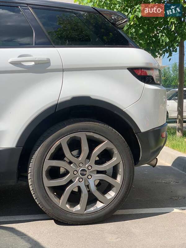 Внедорожник / Кроссовер Land Rover Range Rover Evoque 2015 в Ирпене