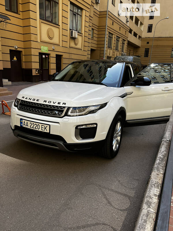 Внедорожник / Кроссовер Land Rover Range Rover Evoque 2017 в 
