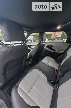 Внедорожник / Кроссовер Land Rover Range Rover Evoque 2022 в 