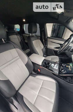 Внедорожник / Кроссовер Land Rover Range Rover Evoque 2022 в 