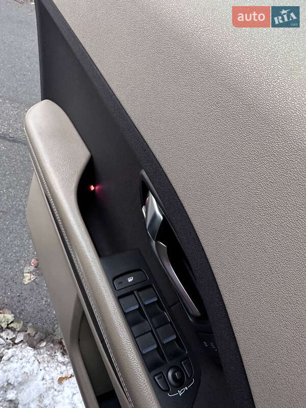 Позашляховик / Кросовер Land Rover Range Rover Evoque 2014 в Києві фото 39 Позашляховик / Кросовер Land Rover Range Rover Evoque 2014 в Києві