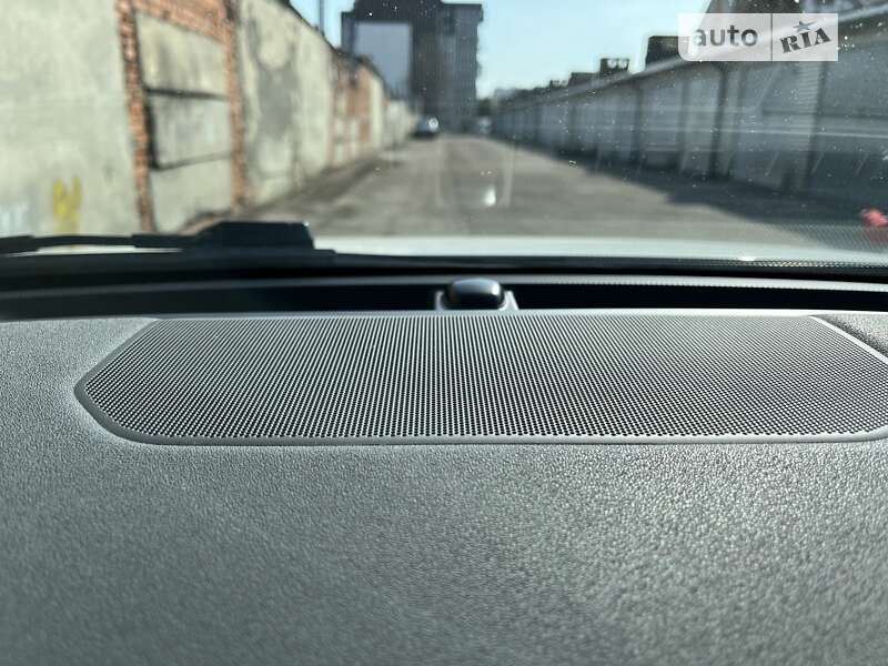 Позашляховик / Кросовер Land Rover Range Rover Evoque 2018 в Львові