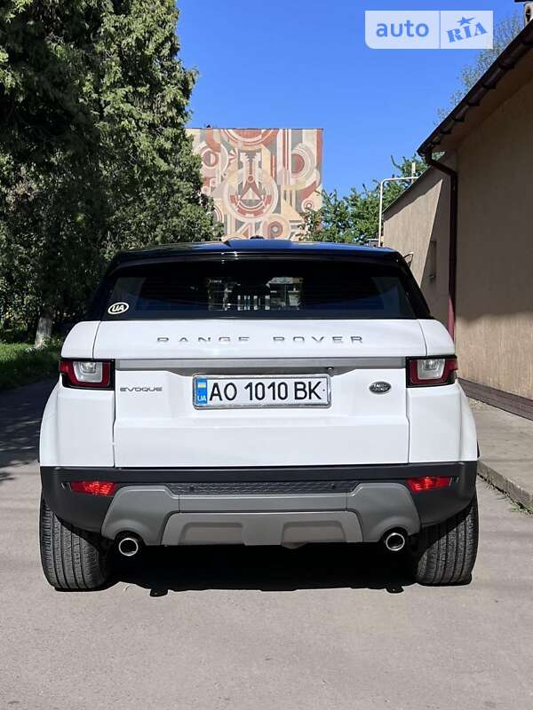 Внедорожник / Кроссовер Land Rover Range Rover Evoque 2015 в Ужгороде