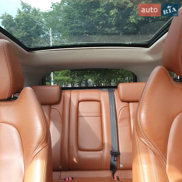 Позашляховик / Кросовер Land Rover Range Rover Evoque 2012 в Ізмаїлі