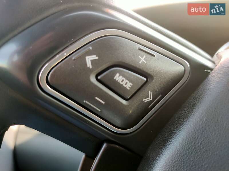 Внедорожник / Кроссовер Land Rover Range Rover Evoque 2014 в Межевой