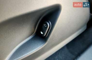 Позашляховик / Кросовер Land Rover Range Rover Evoque 2014 в 