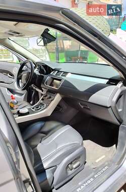 Внедорожник / Кроссовер Land Rover Range Rover Evoque 2013 в 