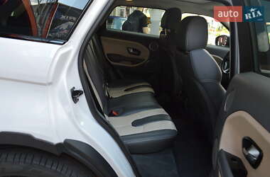 Внедорожник / Кроссовер Land Rover Range Rover Evoque 2015 в 
