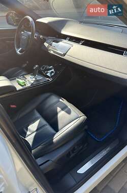 Внедорожник / Кроссовер Land Rover Range Rover Evoque 2019 в 