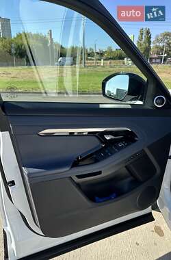 Внедорожник / Кроссовер Land Rover Range Rover Evoque 2019 в 