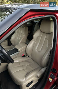 Внедорожник / Кроссовер Land Rover Range Rover Evoque 2012 в 