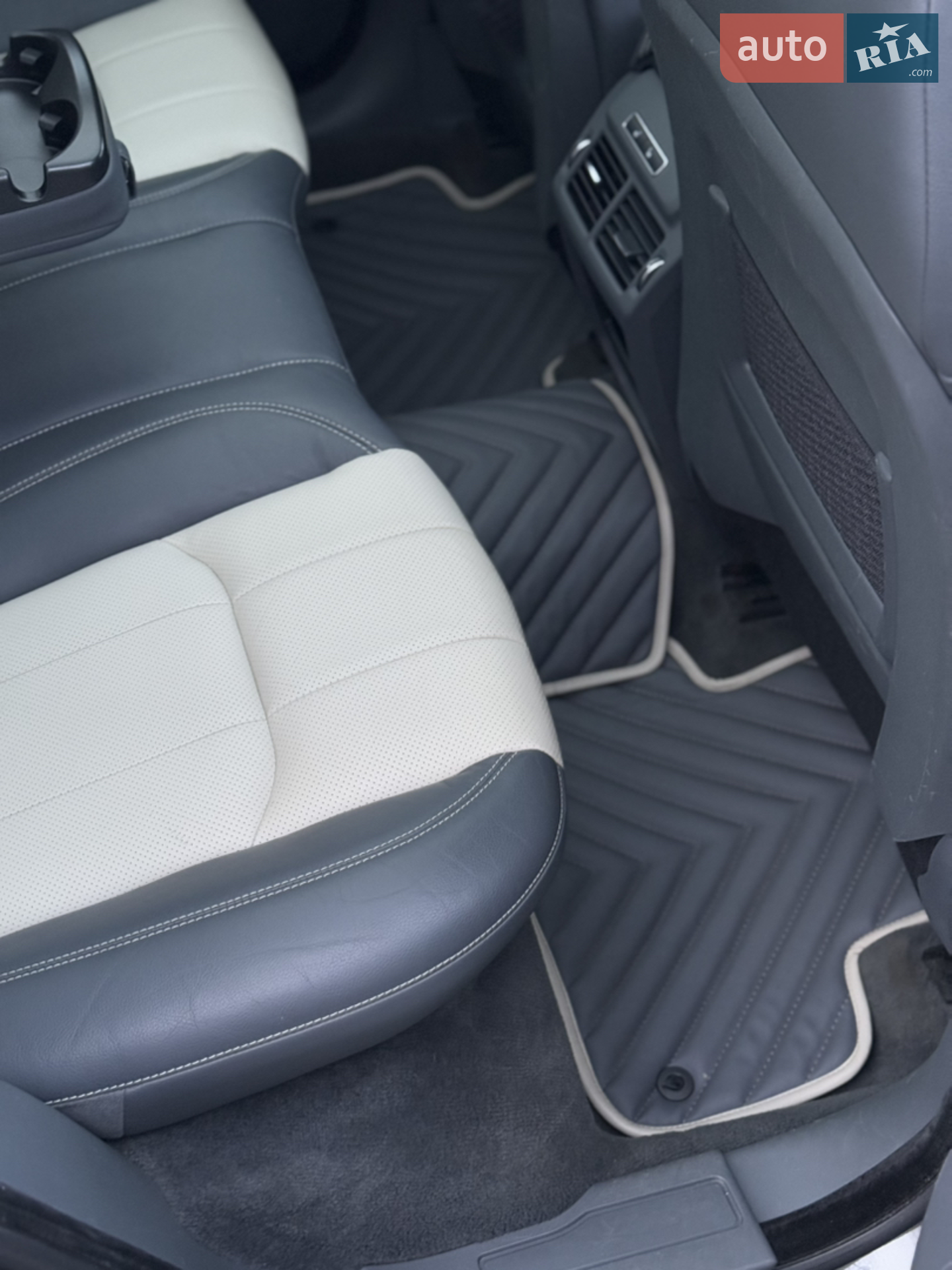 2018 Land Rover Range Rover Evoque - мініатюра 19