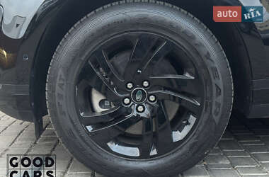 Позашляховик / Кросовер Land Rover Range Rover Evoque 2021 в 