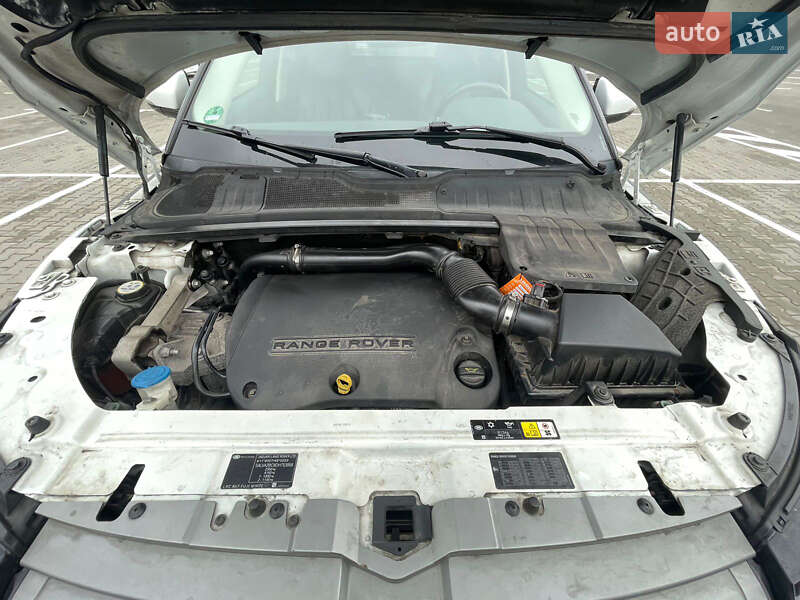 Внедорожник / Кроссовер Land Rover Range Rover Evoque 2013 в Киеве фото 18 Внедорожник / Кроссовер Land Rover Range Rover Evoque 2013 в Киеве