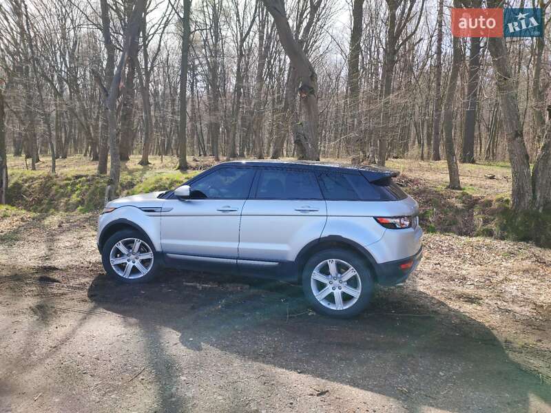 Внедорожник / Кроссовер Land Rover Range Rover Evoque 2015 в Ракитном