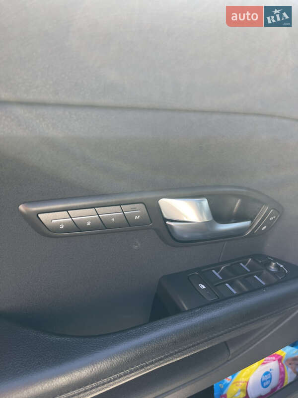 Внедорожник / Кроссовер Land Rover Range Rover Evoque 2015 в Тернополе