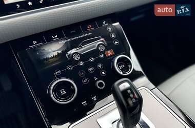 Внедорожник / Кроссовер Land Rover Range Rover Evoque 2019 в 