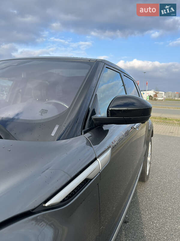 Внедорожник / Кроссовер Land Rover Range Rover Evoque 2016 в Киеве