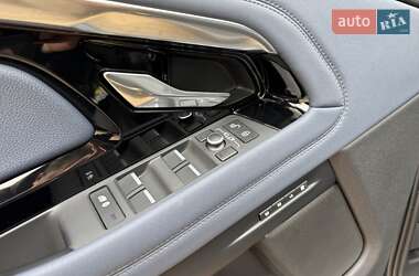 Внедорожник / Кроссовер Land Rover Range Rover Evoque 2019 в 