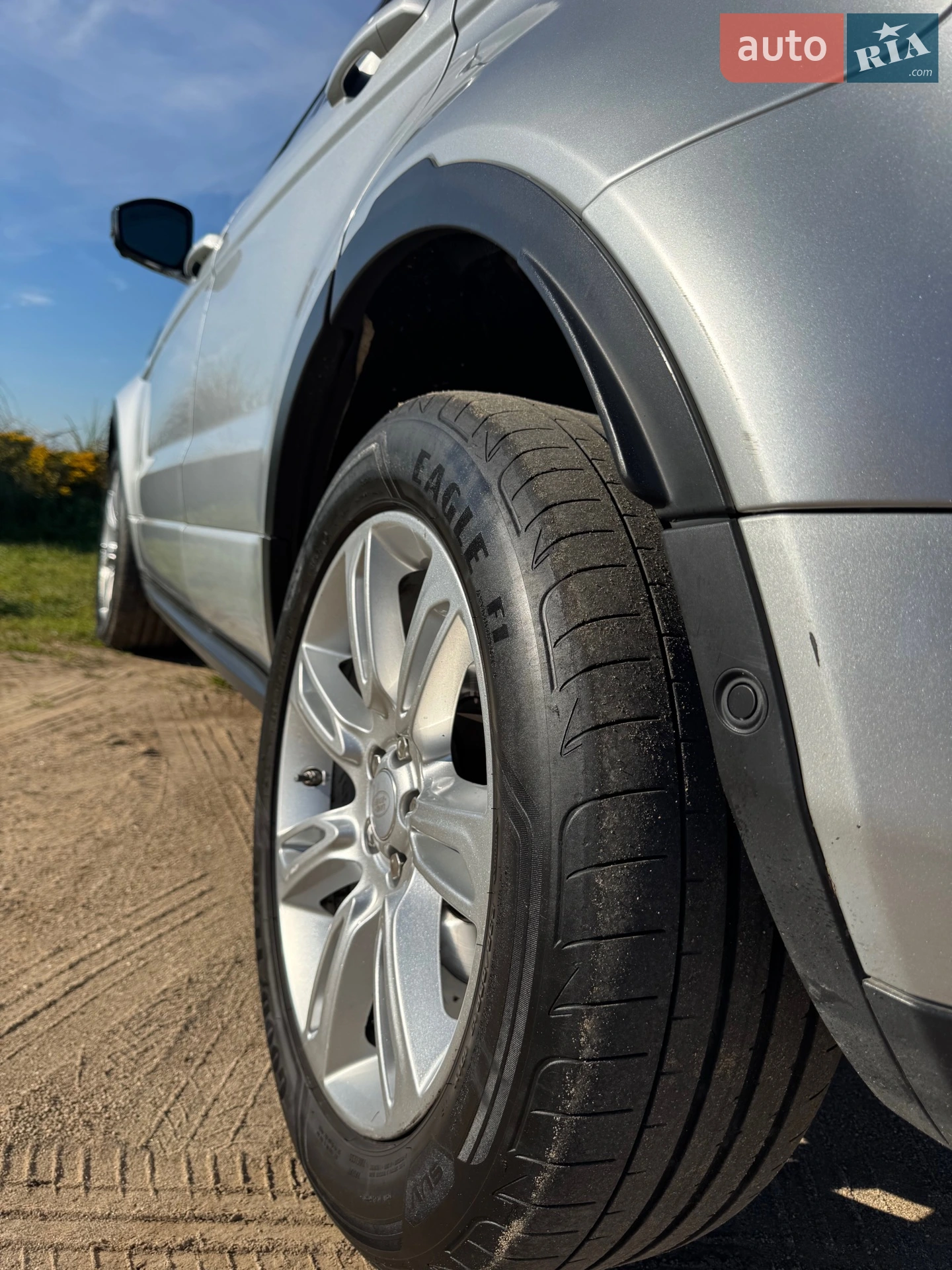2015 Land Rover Range Rover Evoque - мініатюра 26
