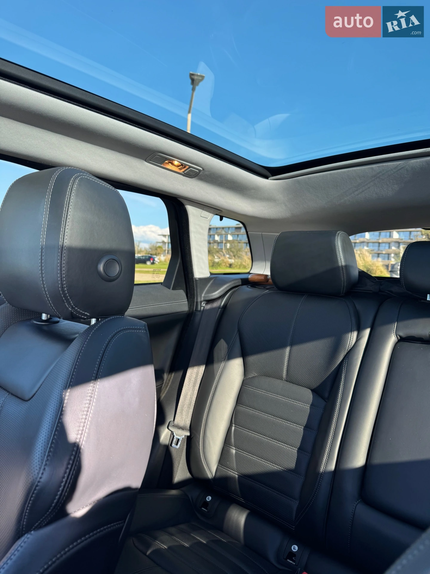 2015 Land Rover Range Rover Evoque - мініатюра 57