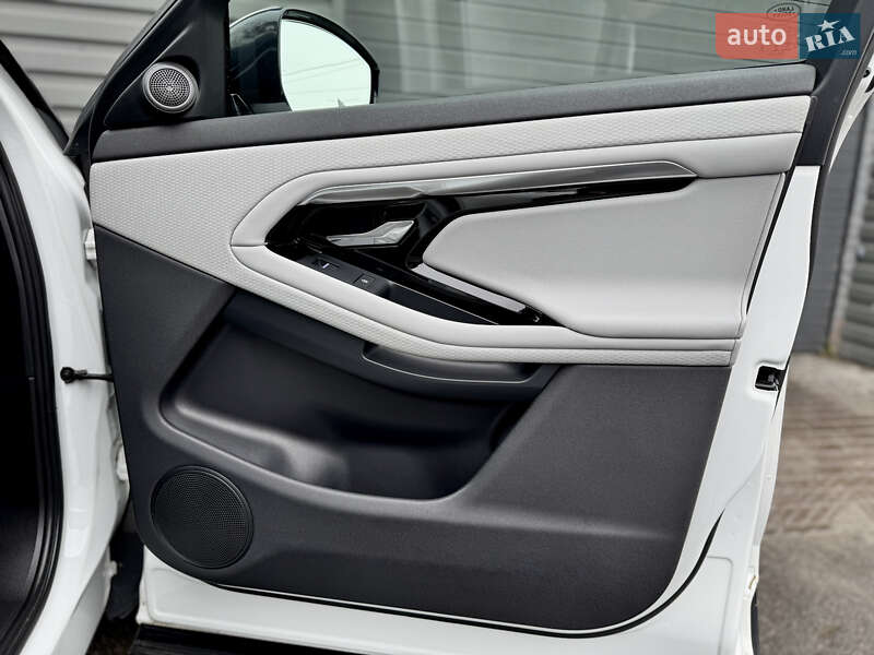 Внедорожник / Кроссовер Land Rover Range Rover Evoque 2020 в Киеве