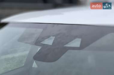 Позашляховик / Кросовер Land Rover Range Rover Evoque 2020 в 